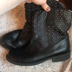 Kenneth Cole leather Moro boots